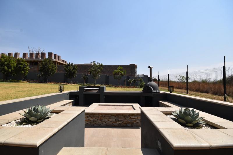 5 Bedroom Property for Sale in Midstream Estate Gauteng