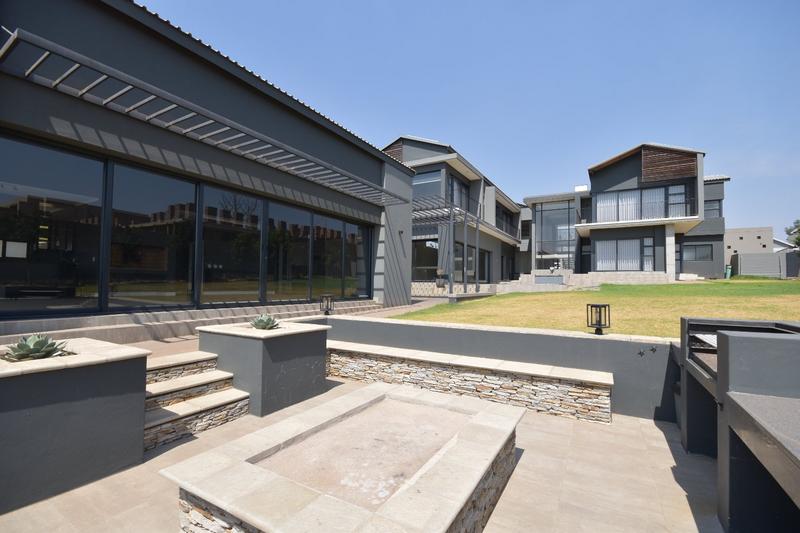 5 Bedroom Property for Sale in Midstream Estate Gauteng