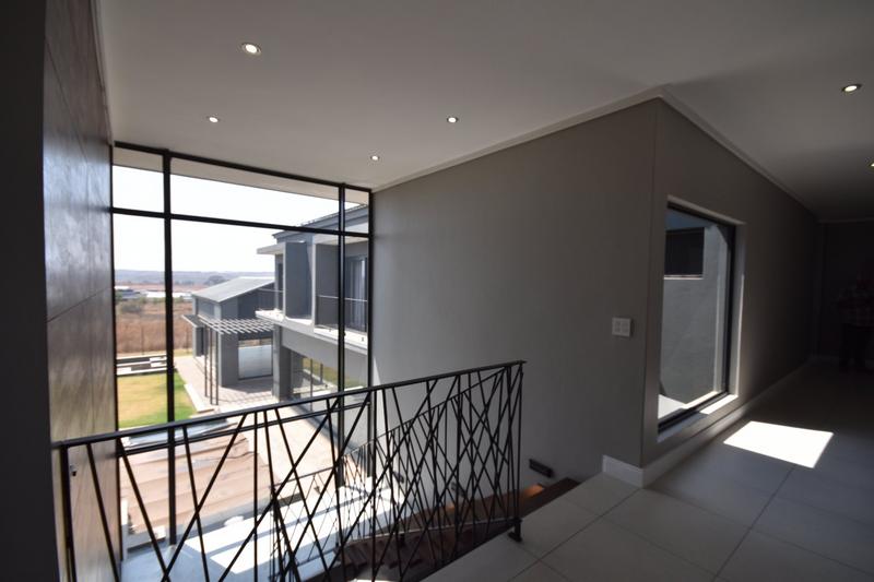 5 Bedroom Property for Sale in Midstream Estate Gauteng