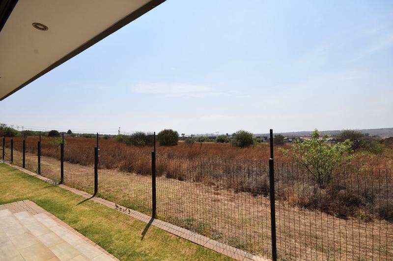 5 Bedroom Property for Sale in Midstream Estate Gauteng