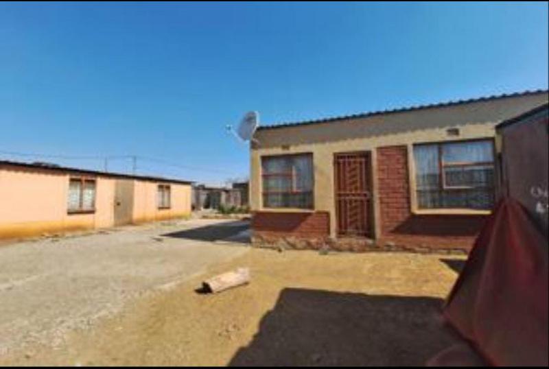 To Let 1 Bedroom Property for Rent in Tsakane Gauteng