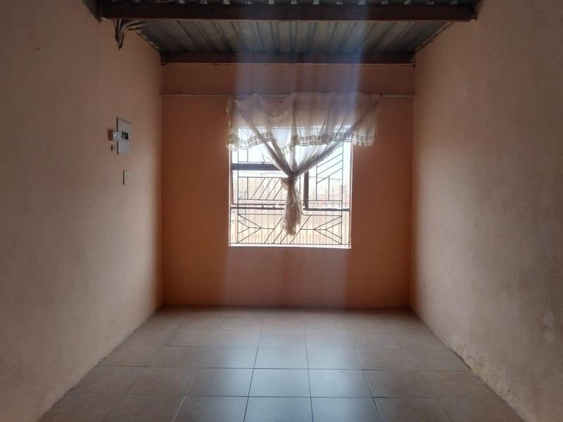 To Let 1 Bedroom Property for Rent in Tsakane Gauteng