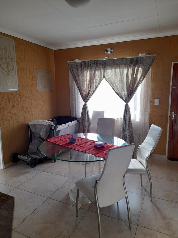 2 Bedroom Property for Sale in Fleurhof Gauteng