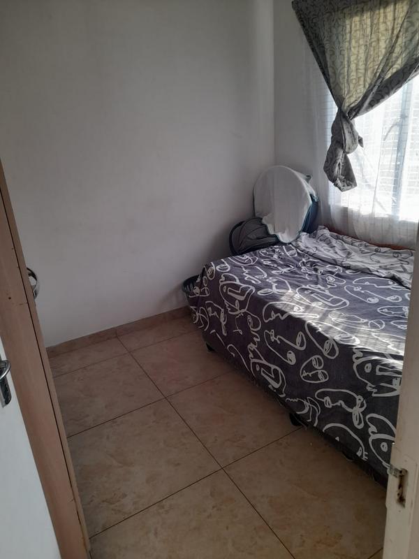 2 Bedroom Property for Sale in Fleurhof Gauteng