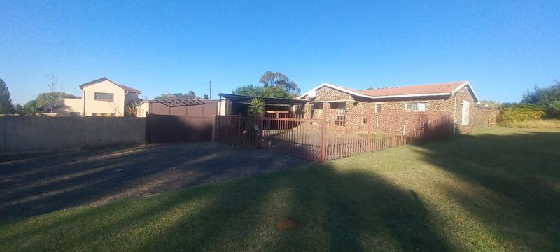 9 Bedroom Property for Sale in Groblerpark Gauteng