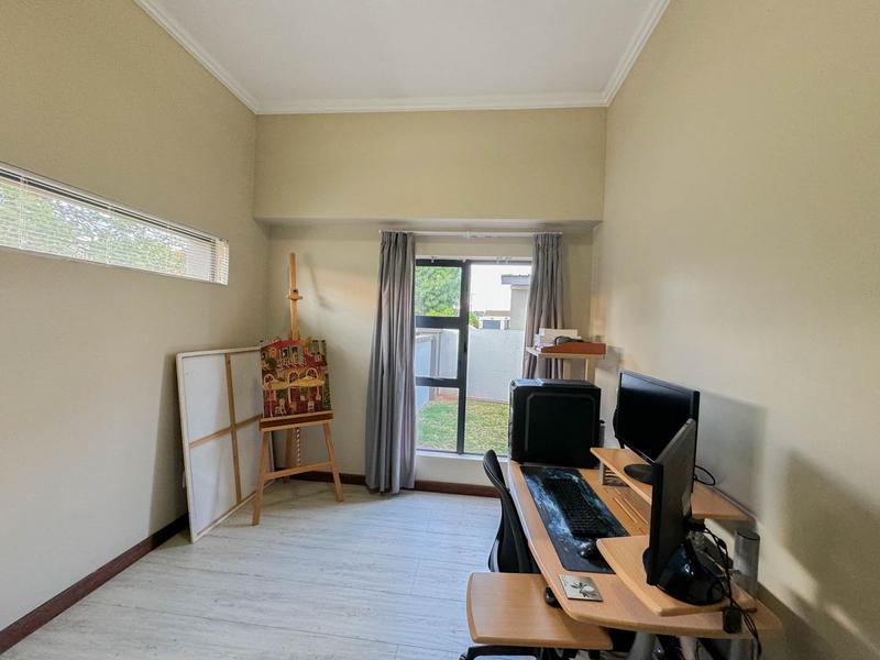 3 Bedroom Property for Sale in Midstream Meadows Gauteng