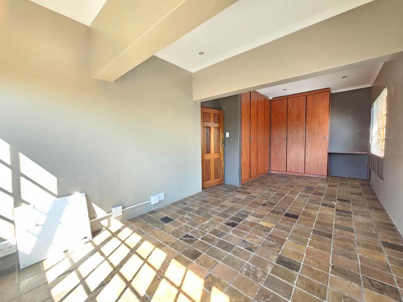 6 Bedroom Property for Sale in Muldersdrift Gauteng