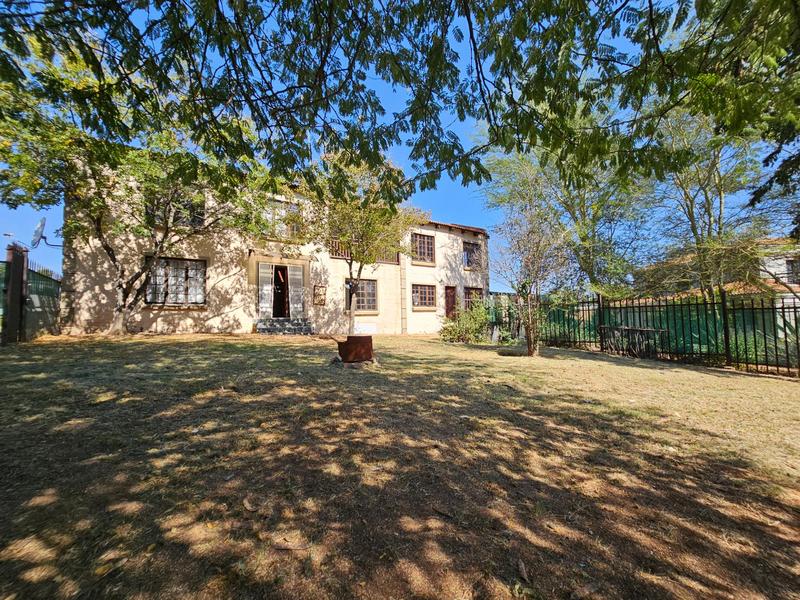 6 Bedroom Property for Sale in Muldersdrift Gauteng