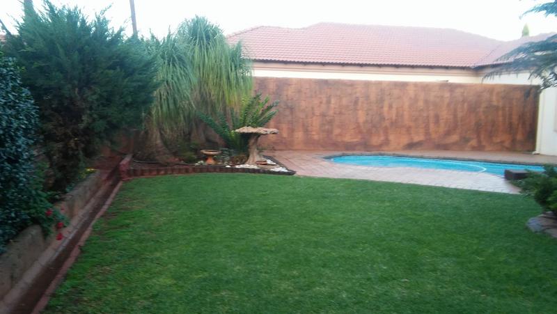 To Let 3 Bedroom Property for Rent in Montana Gauteng