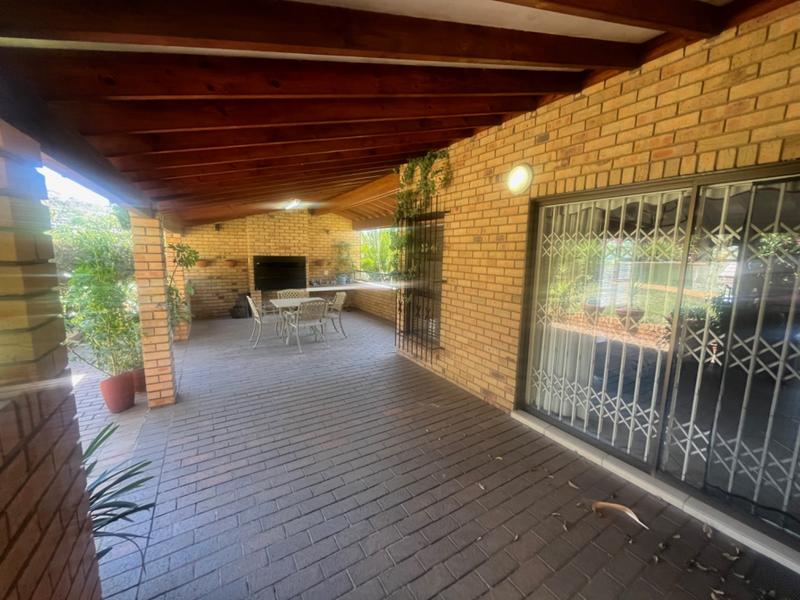 To Let 3 Bedroom Property for Rent in Waterkloof A H Gauteng