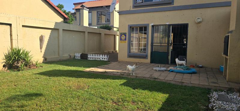 2 Bedroom Property for Sale in Annlin Gauteng