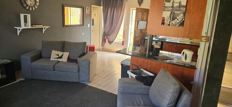 2 Bedroom Property for Sale in Annlin Gauteng