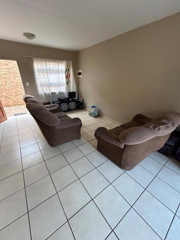 3 Bedroom Property for Sale in Annlin Gauteng