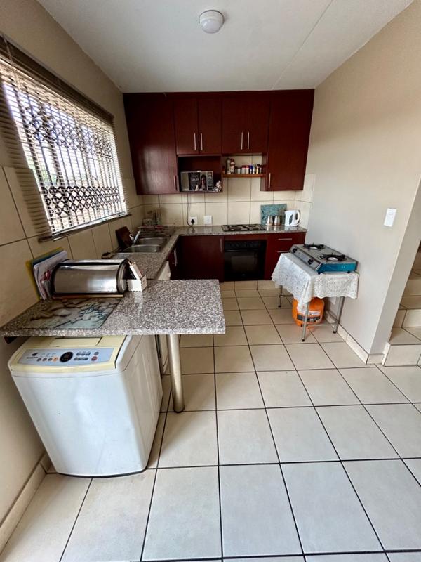 3 Bedroom Property for Sale in Annlin Gauteng