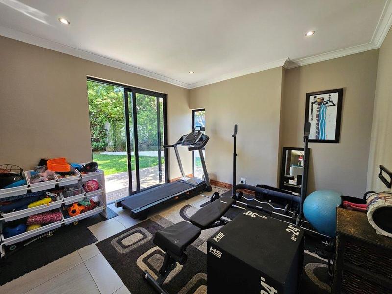 4 Bedroom Property for Sale in Midstream Ridge Gauteng