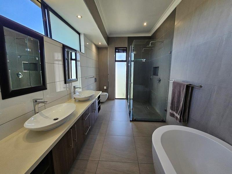 4 Bedroom Property for Sale in Midstream Ridge Gauteng