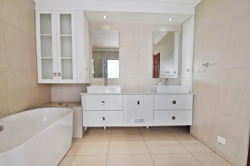 To Let 2 Bedroom Property for Rent in Morningside Gauteng