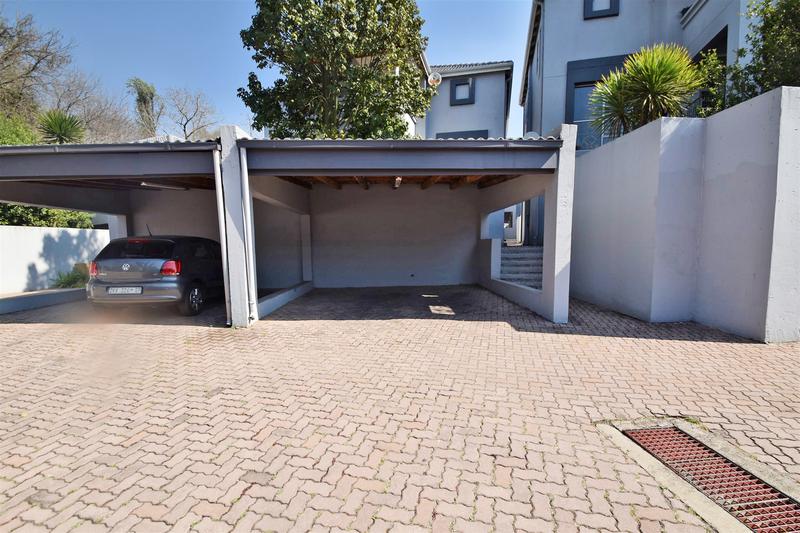 To Let 2 Bedroom Property for Rent in Sandown Gauteng