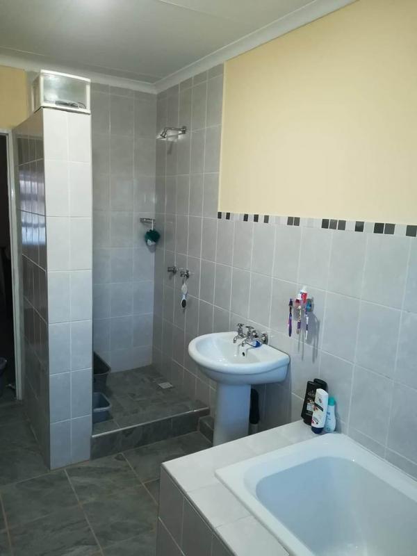 To Let 2 Bedroom Property for Rent in Garthdale Gauteng