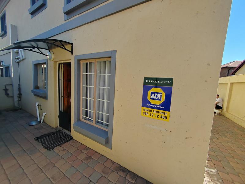 2 Bedroom Property for Sale in Annlin Gauteng