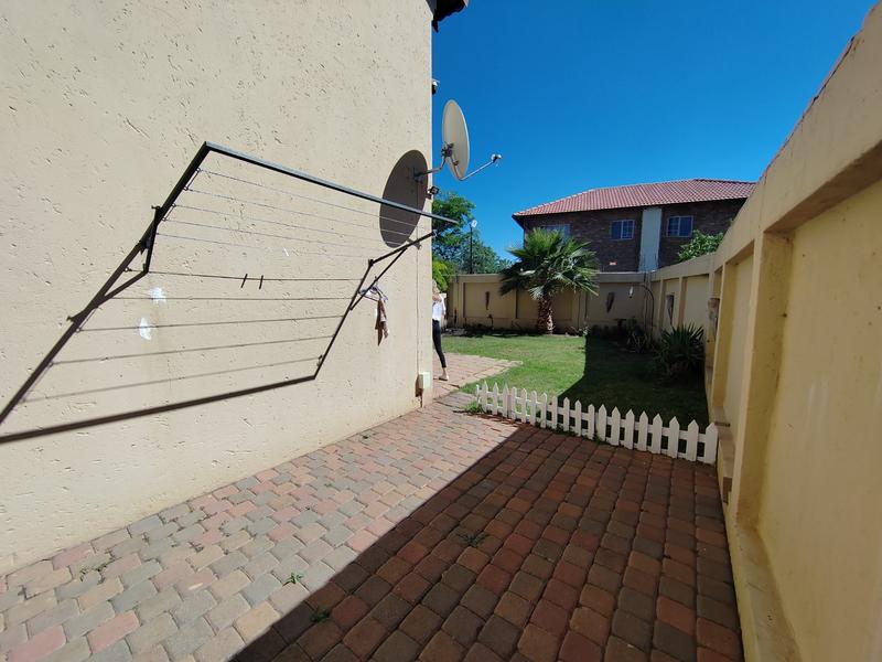 2 Bedroom Property for Sale in Annlin Gauteng