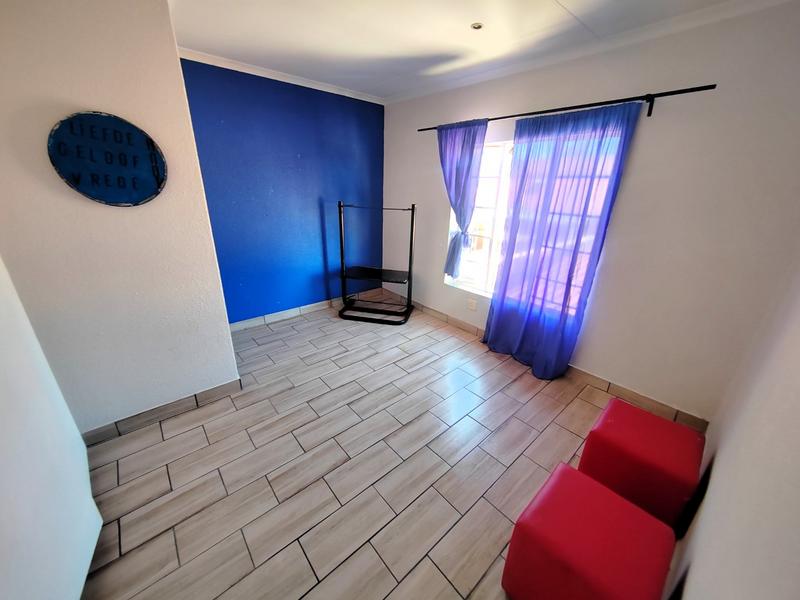 2 Bedroom Property for Sale in Annlin Gauteng