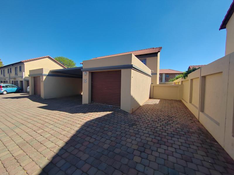 2 Bedroom Property for Sale in Annlin Gauteng