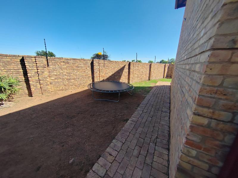 3 Bedroom Property for Sale in Annlin Gauteng