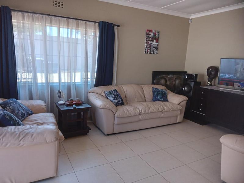 4 Bedroom Property for Sale in Sunnyridge Gauteng