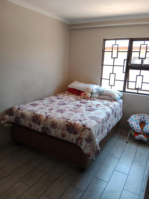 3 Bedroom Property for Sale in Klippoortjie Gauteng