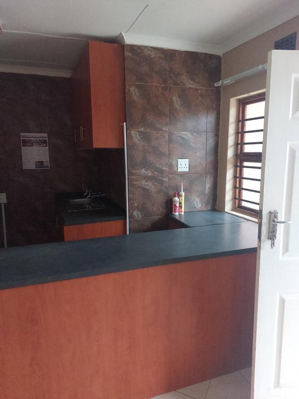 To Let 2 Bedroom Property for Rent in Coronationville Gauteng