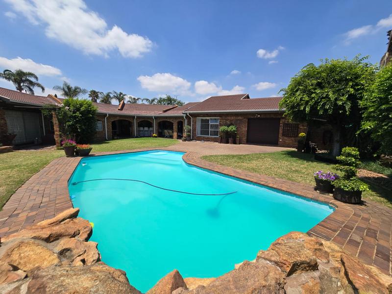 4 Bedroom Property for Sale in Sunward Park Gauteng