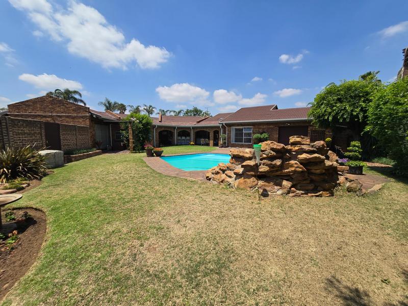 4 Bedroom Property for Sale in Sunward Park Gauteng