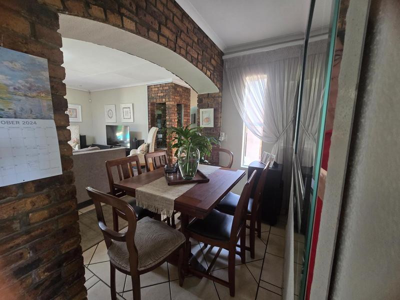 4 Bedroom Property for Sale in Sunward Park Gauteng