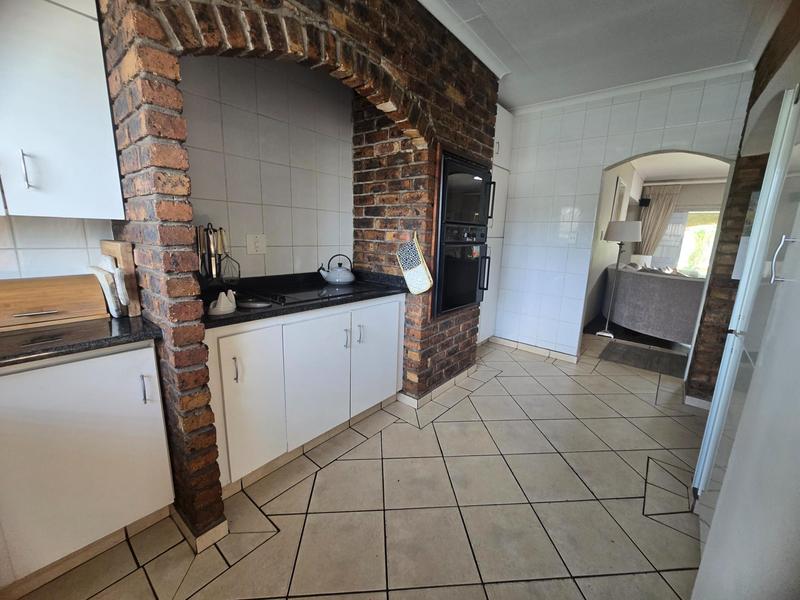 4 Bedroom Property for Sale in Sunward Park Gauteng