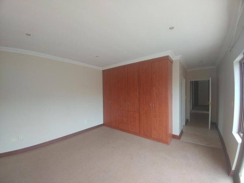 To Let 3 Bedroom Property for Rent in Kenleaf Gauteng