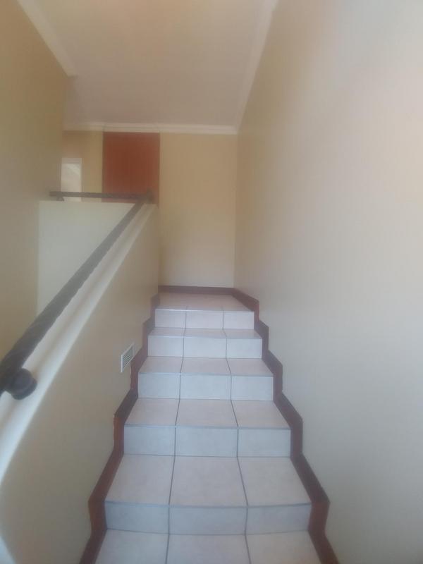 To Let 3 Bedroom Property for Rent in Kenleaf Gauteng