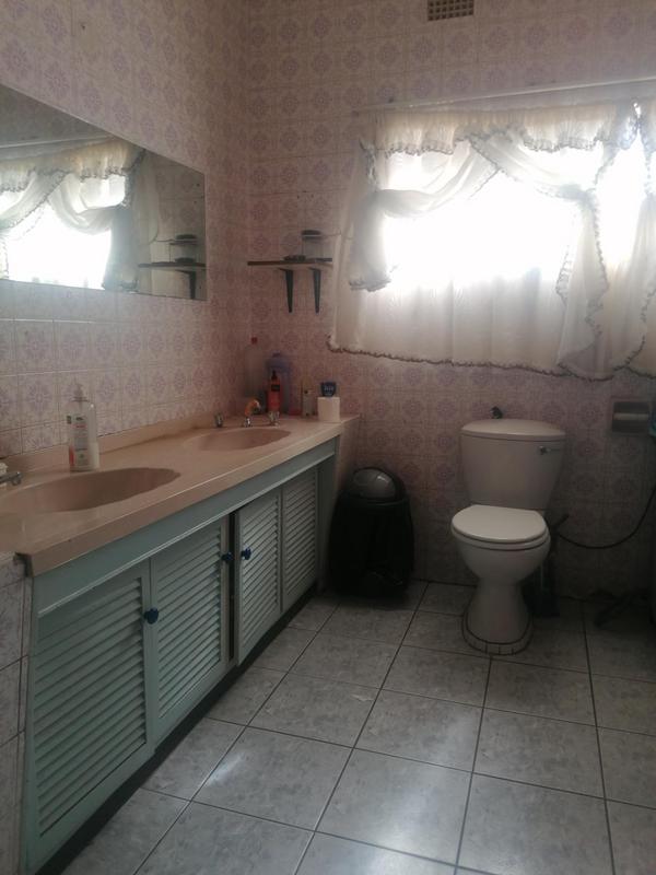 4 Bedroom Property for Sale in Brakpan Central Gauteng