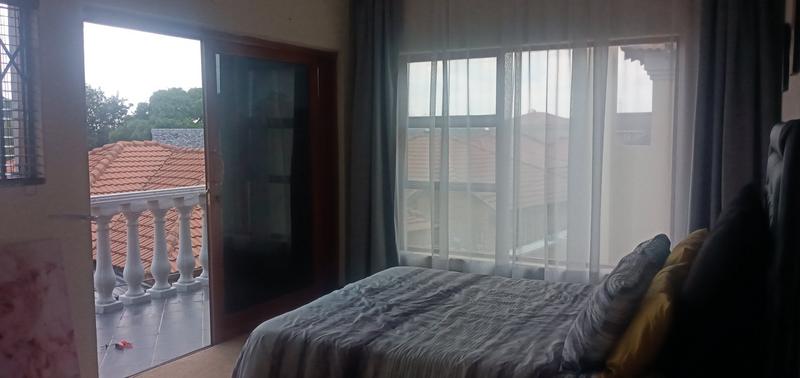 To Let 3 Bedroom Property for Rent in Greenhills Gauteng