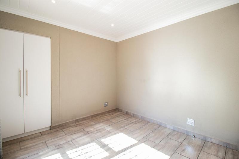 3 Bedroom Property for Sale in Bromhof Gauteng