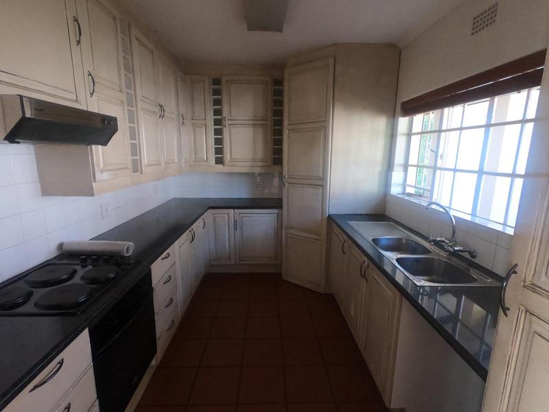 To Let 2 Bedroom Property for Rent in Sandown Gauteng