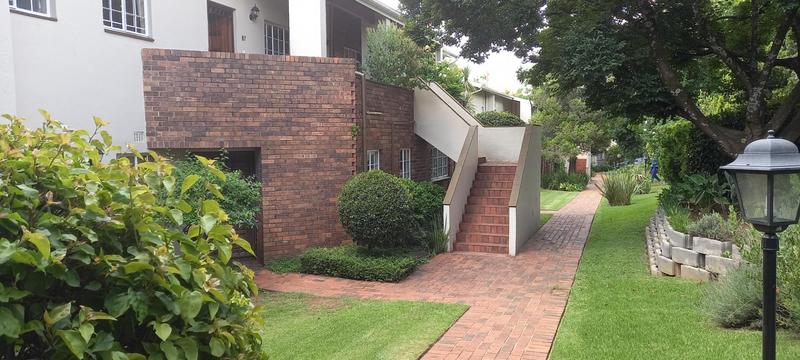 To Let 2 Bedroom Property for Rent in Sandown Gauteng