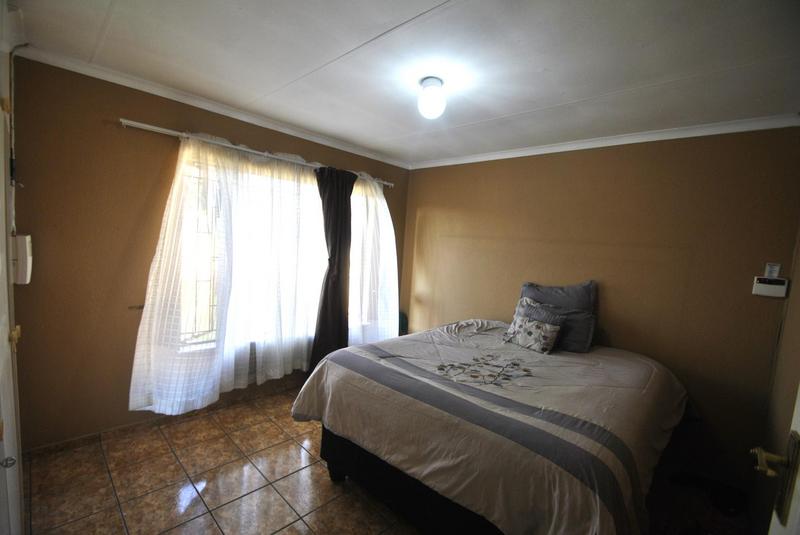 3 Bedroom Property for Sale in Dawn Park Gauteng