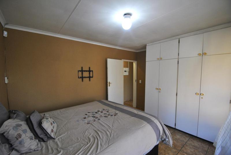 3 Bedroom Property for Sale in Dawn Park Gauteng