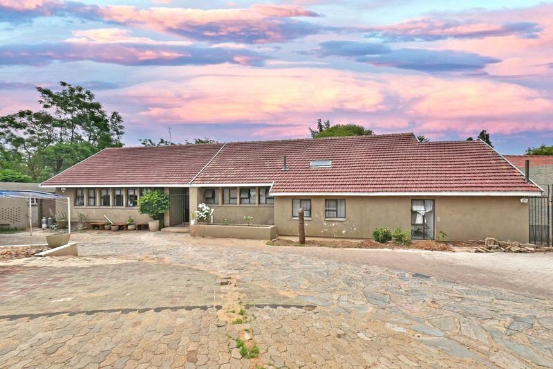 4 Bedroom Property for Sale in Linksfield Gauteng