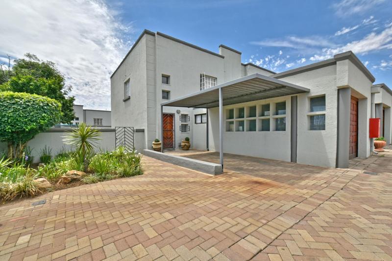 2 Bedroom Property for Sale in Oakdene Gauteng