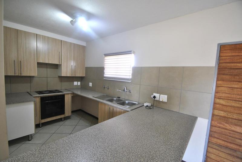 2 Bedroom Property for Sale in Noordwyk Gauteng