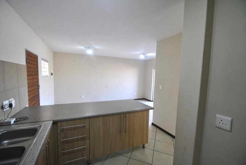 2 Bedroom Property for Sale in Noordwyk Gauteng