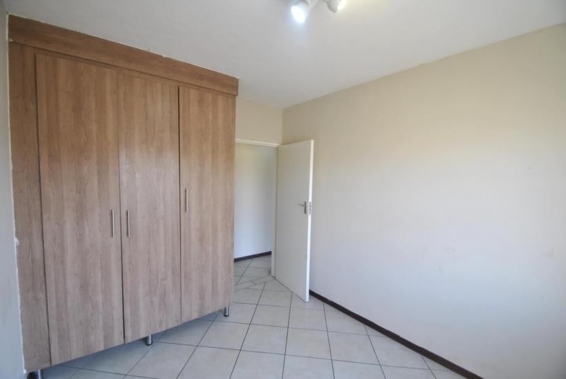 2 Bedroom Property for Sale in Noordwyk Gauteng