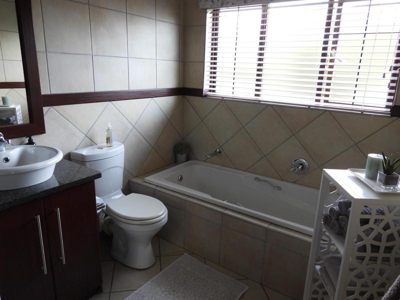 3 Bedroom Property for Sale in Midlands Estate Gauteng